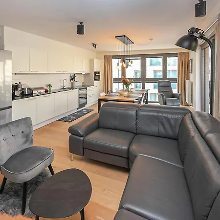 Stunning In * Ostenda