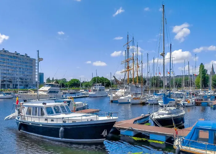 Stunning In Daire Oostende